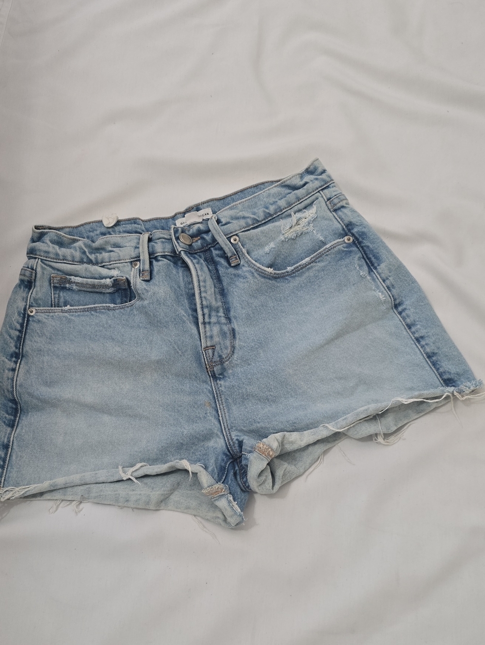 Good American Light Blue Distressed Denim‎ Shorts 2/26